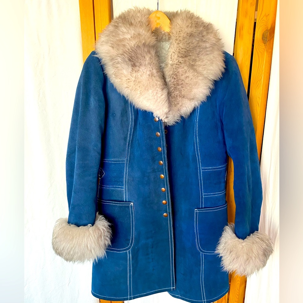 *Rare*  1960's sherpa lined blue suede jacket